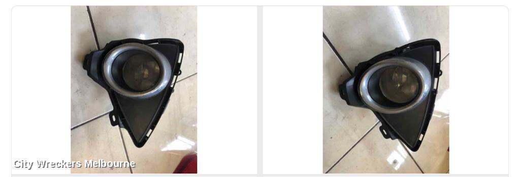 TOYOTA COROLLA RIGHT INDICATOR/FOG/SIDE, BUMPER FOGLAMP, ZRE182R, HATCH, 10/2012 - 03/2015