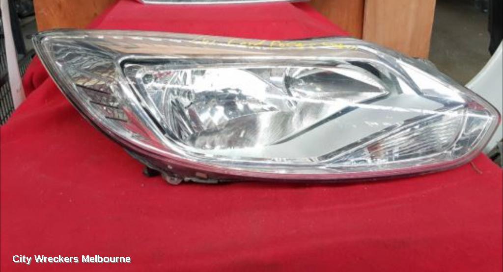 FORD FOCUS RIGHT HEADLAMP, LW, AMBIENTE/TREND, HALOGEN TYPE, CHROME INSERT, 08/2012 - 08/2015