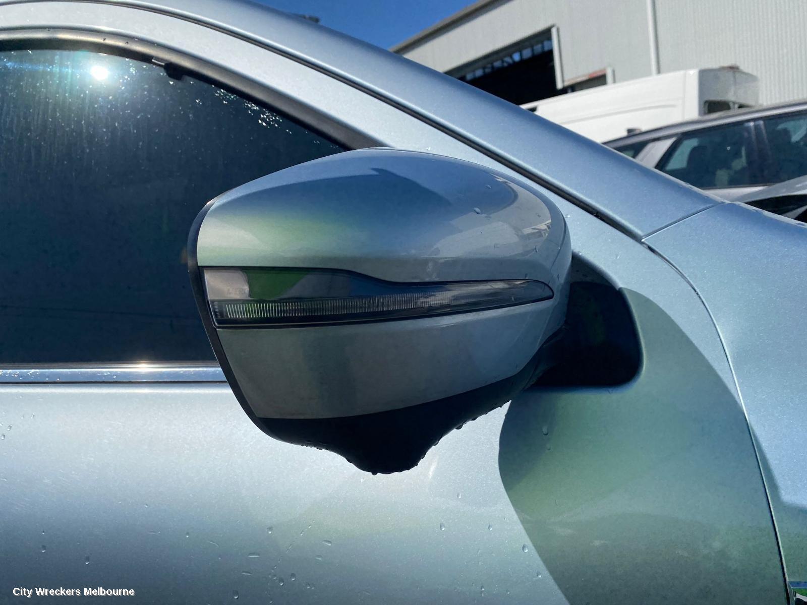 MERCEDES X CLASS DOOR HANDLE, X470, RH FRONT, OUTER, 02/2018 - 06/2020