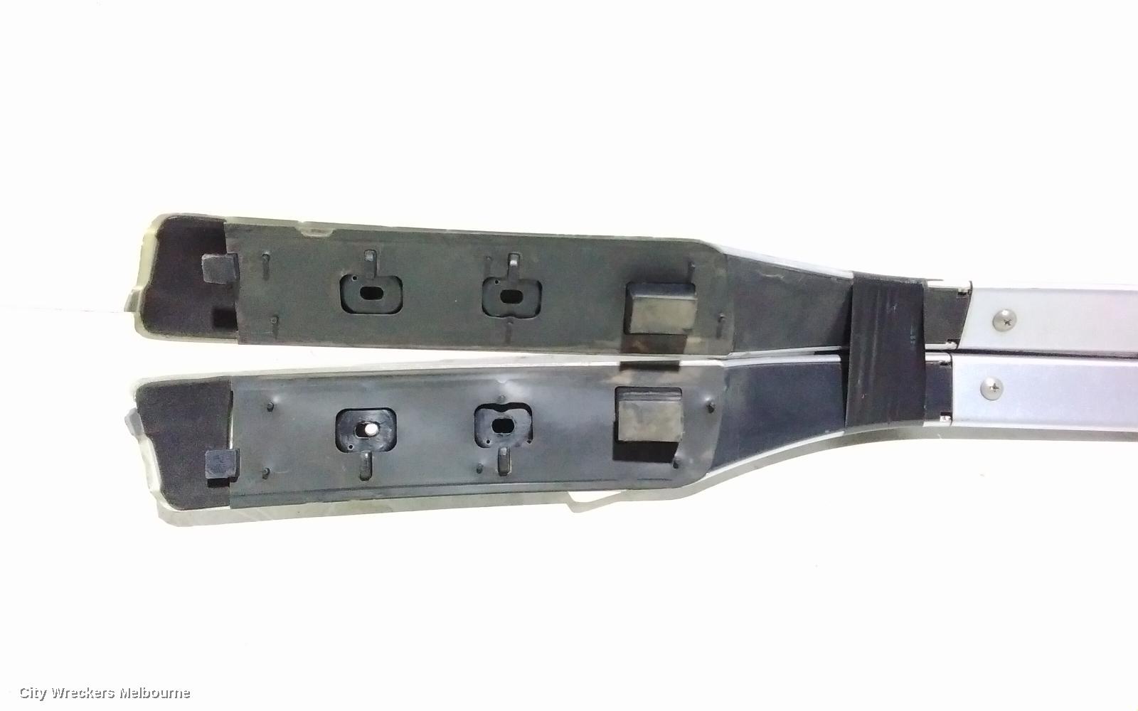 MITSUBISHI OUTLANDER ROOF RAIL, ZH, 09/2009 - 10/2012