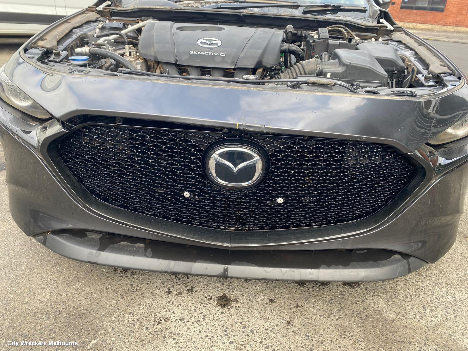MAZDA 3 RIGHT GUARD LINER, BP, FRONT, HATCH, 03/2019 ONWARDS
