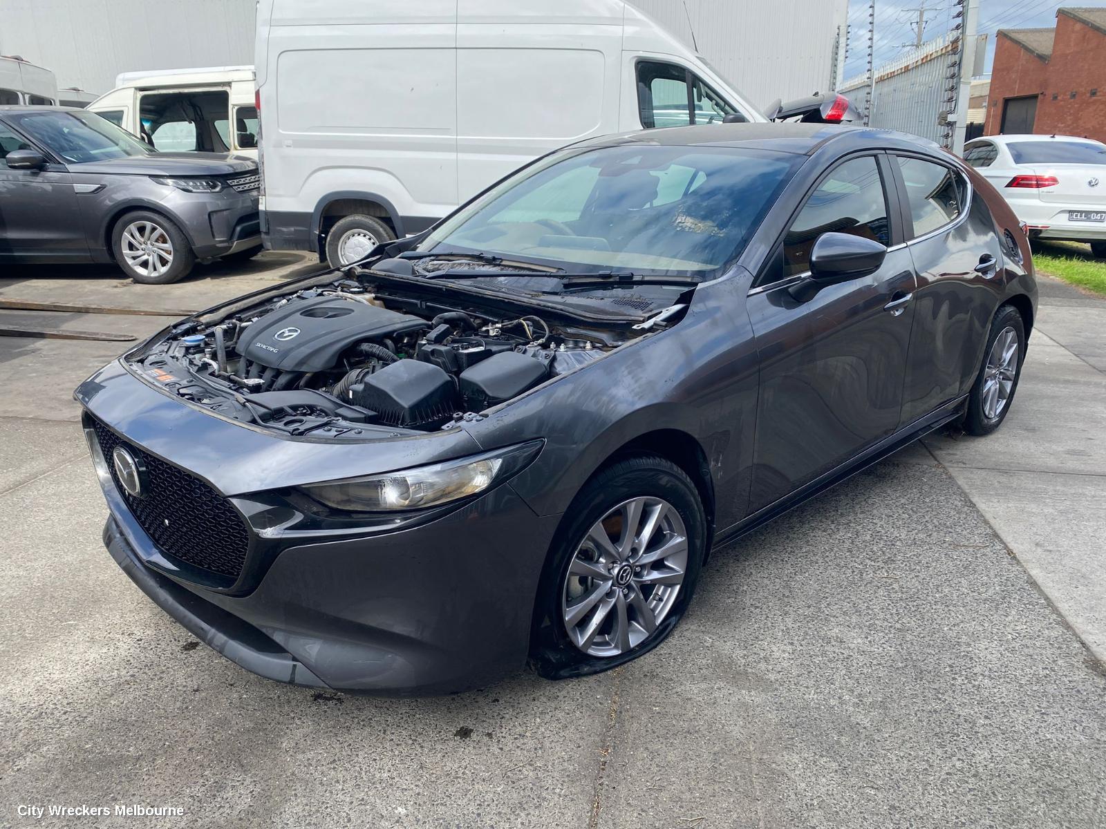 MAZDA 3 RIGHT GUARD LINER, BP, FRONT, HATCH, 03/2019 ONWARDS