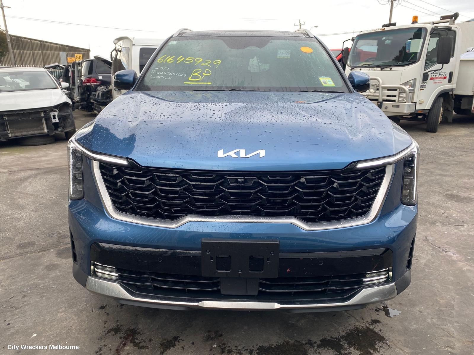 KIA SORENTO LEFT FRONT DOOR WINDOW, MQ4, GREEN TINT TYPE, 02/2020 ONWARDS