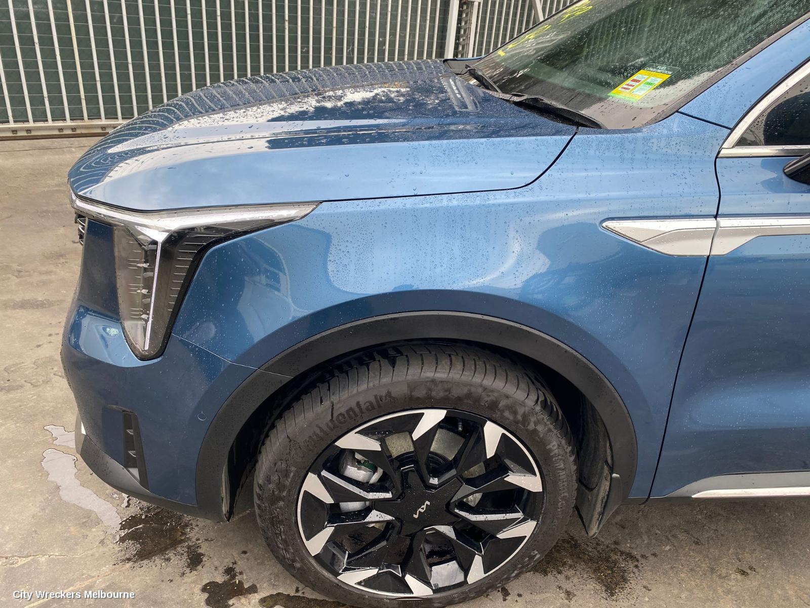 KIA SORENTO LEFT FRONT DOOR WINDOW, MQ4, GREEN TINT TYPE, 02/2020 ONWARDS
