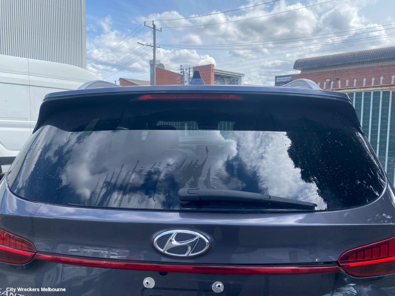 HYUNDAI SANTA FE PARCEL SHELF CARGO BLIND, TM, CARGO BLIND, 03/2018 - 10/2023