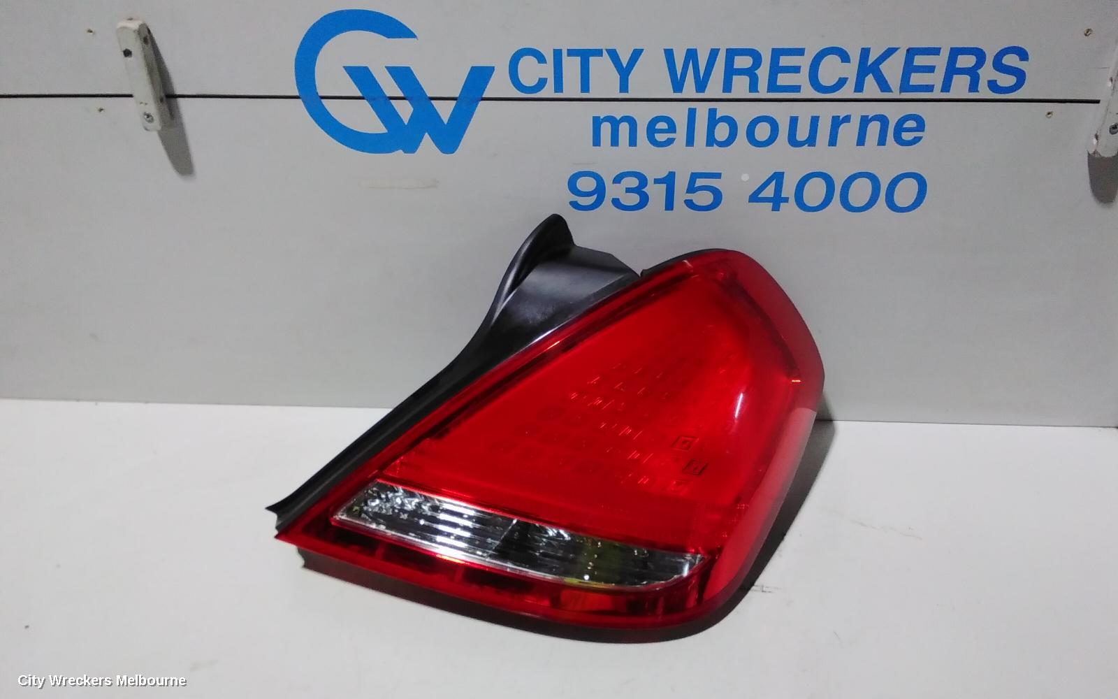 NISSAN MAXIMA RIGHT TAILLIGHT, A33, 12/1999 - 11/2003