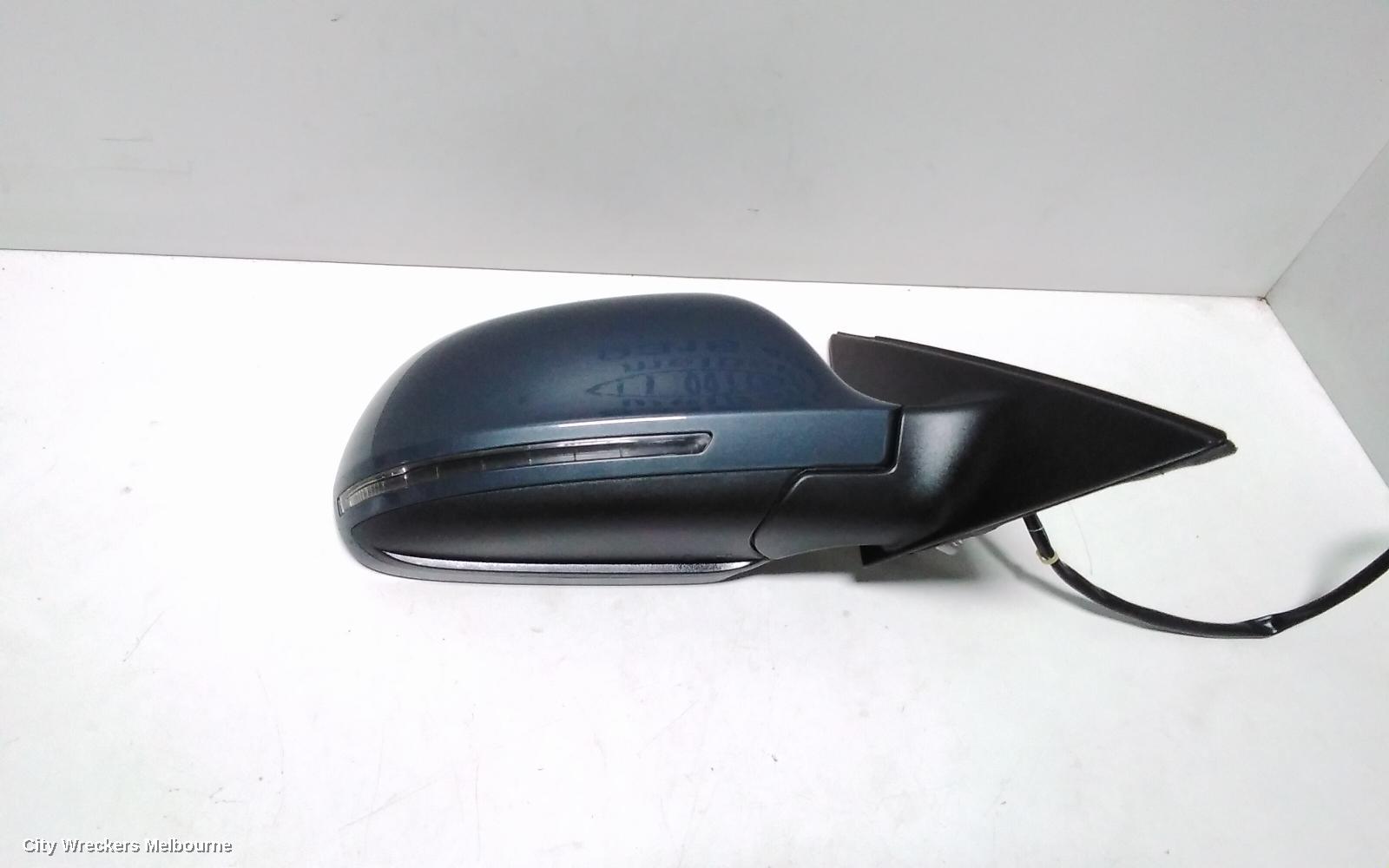 AUDI A4 RIGHT DOOR MIRROR, B8 8K, A4, MANUAL FOLD, NO LANE CHANGE ASSIST TYPE, 1 PLUG (6 WIRE), 02/2008 - 05/2009