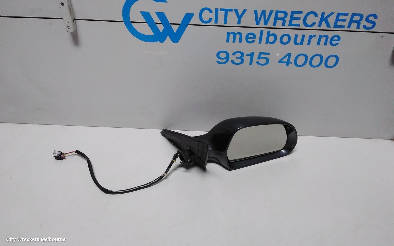 AUDI A4 RIGHT DOOR MIRROR, B8 8K, A4, MANUAL FOLD, NO LANE CHANGE ASSIST TYPE, 1 PLUG (6 WIRE), 02/2008 - 05/2009