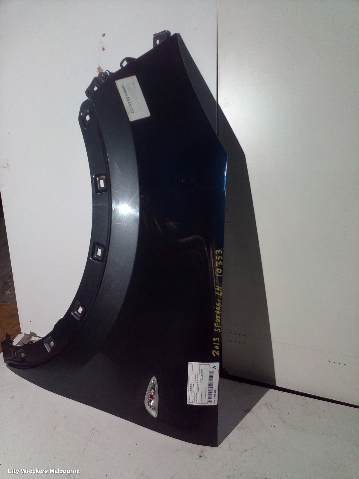 KIA SPORTAGE LEFT GUARD, SL, W/ REPEATER LAMP, 06/2013 - 10/2015 (AUS ONLY)