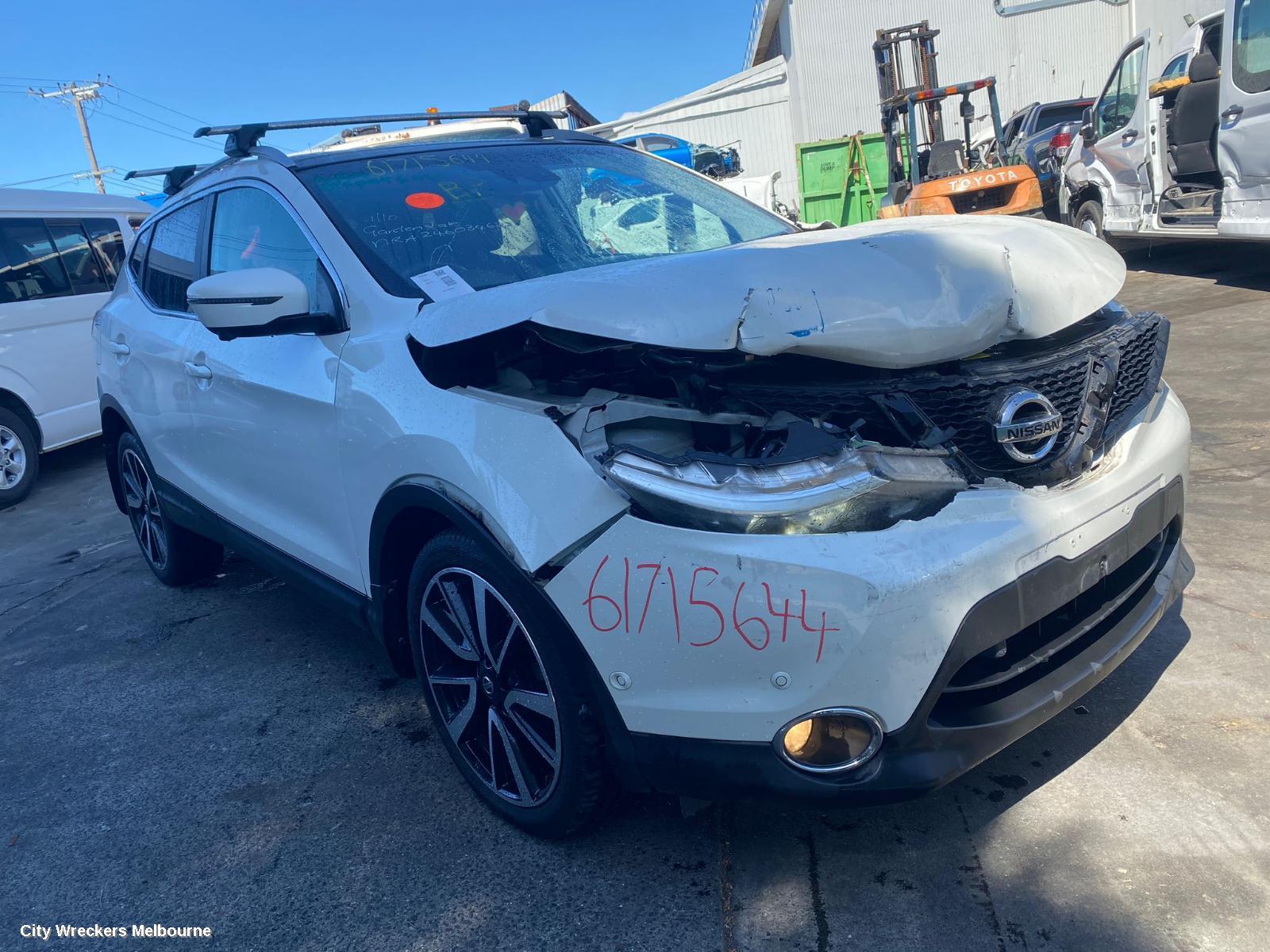 NISSAN QASHQAI LEFT TAILLIGHT, J11, 12/2013 - 06/2017