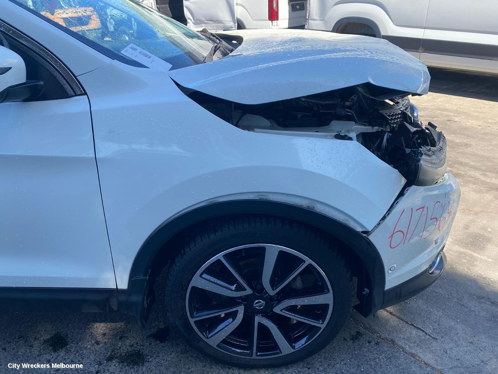 NISSAN QASHQAI LEFT TAILLIGHT, J11, 12/2013 - 06/2017