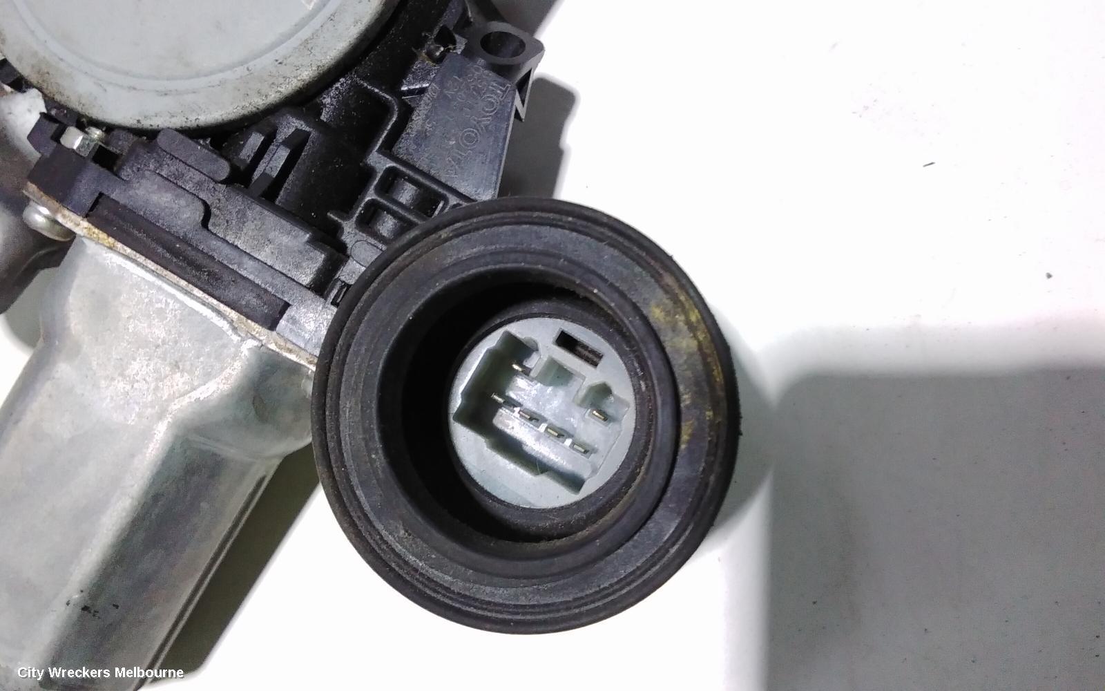 TOYOTA HIACE LEFT FRONT WINDOW REG/MOTOR, DOOR REG AND MOTOR ASSY, TRH/KDH, 03/2005 - 04/2019