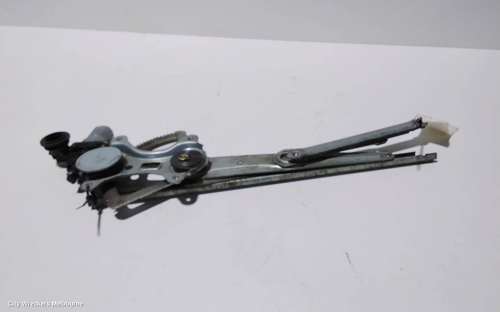 LEXUS RX330 RIGHT FRONT WINDOW REG/MOTOR, 04/2003 - 11/2005