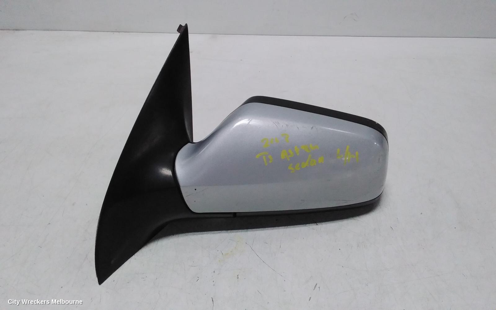 HOLDEN ASTRA LEFT DOOR MIRROR, TS, POWER, HATCH/SEDAN, PAINTED TYPE (SMOOTH FINISH), 09/1998 - 10/2006