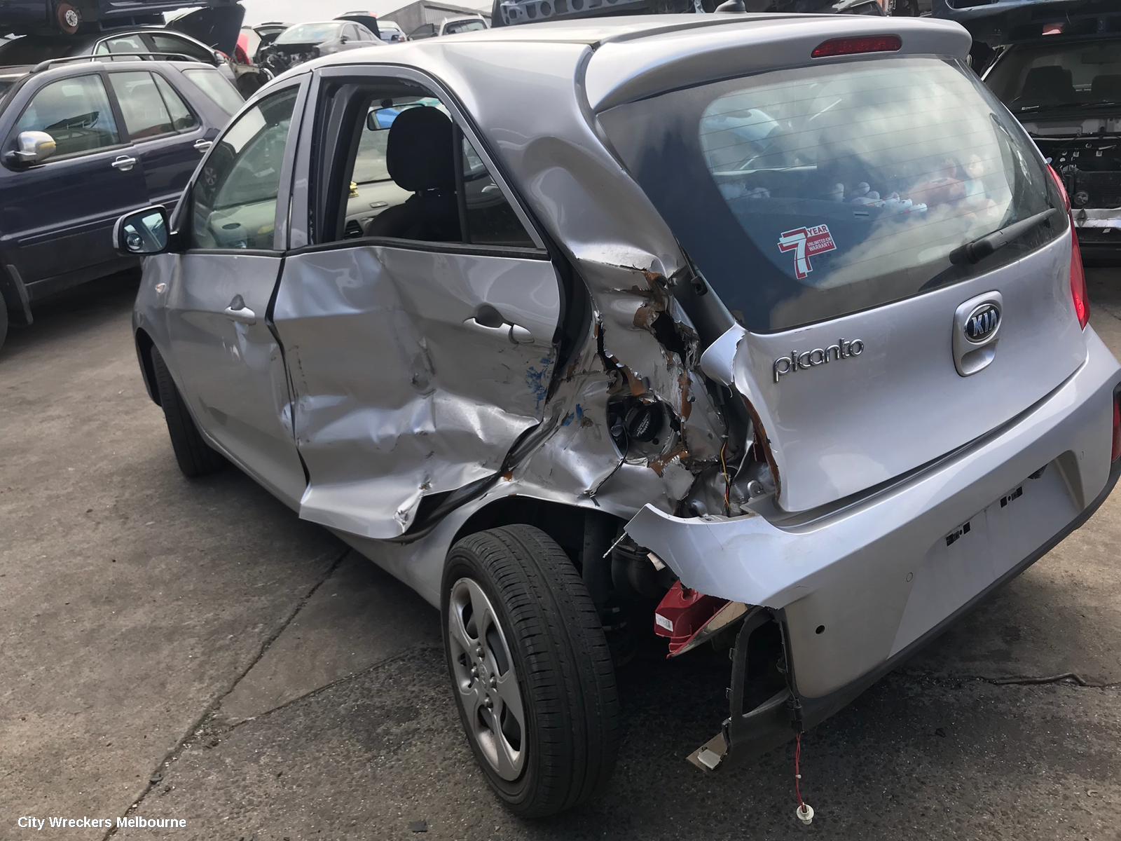 KIA PICANTO RIGHT GUARD LINER, FRONT, TA, 03/2015 - 04/2017 (AUS ONLY)
