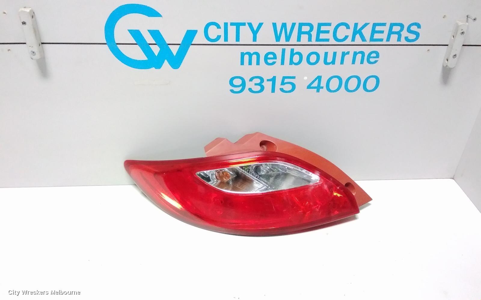 MAZDA 2 LEFT TAILLIGHT, HATCH, DE SERIES, 09/2007 - 09/2014