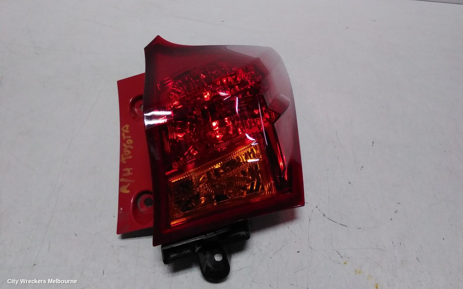 TOYOTA COROLLA RIGHT TAILLIGHT, ZRE182R/ZWE186R, HATCH, 10/2012 - 03/2015