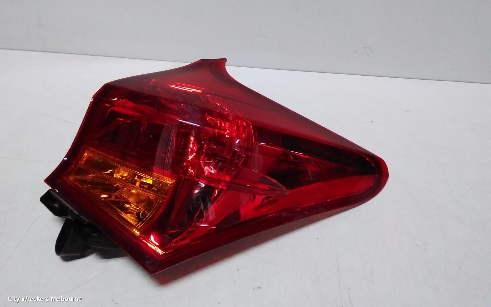 TOYOTA COROLLA RIGHT TAILLIGHT, ZRE182R/ZWE186R, HATCH, 10/2012 - 03/2015