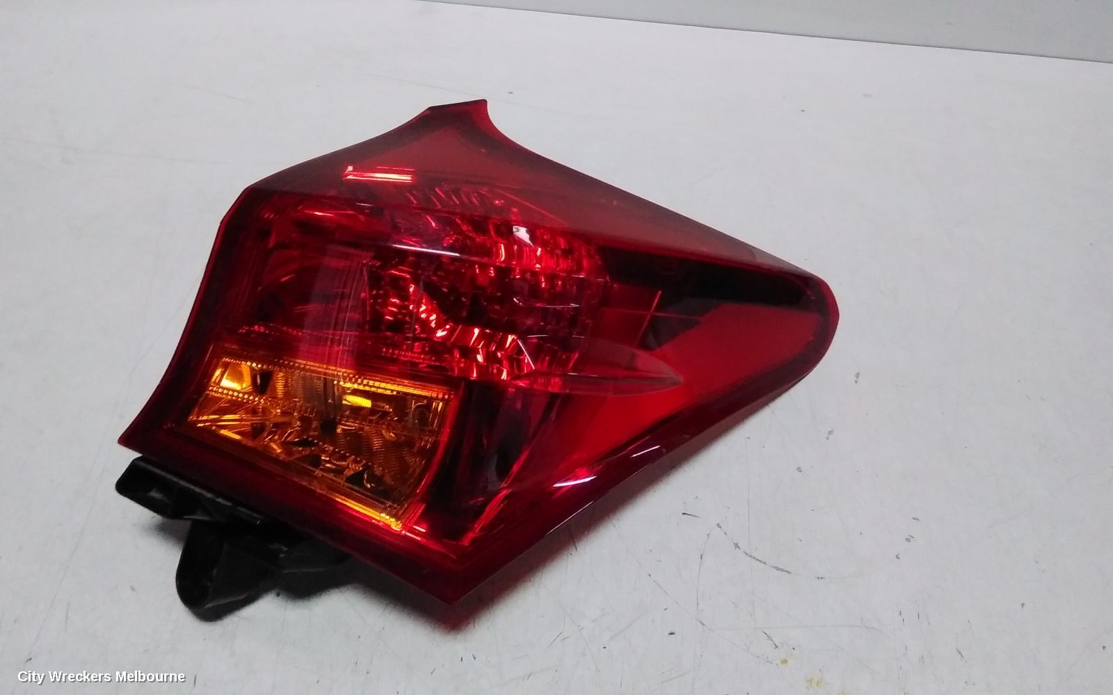 TOYOTA COROLLA RIGHT TAILLIGHT, ZRE182R/ZWE186R, HATCH, 10/2012 - 03/2015
