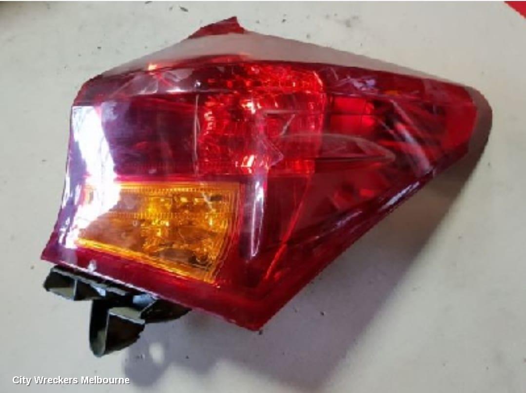 TOYOTA COROLLA RIGHT TAILLIGHT, ZRE182R/ZWE186R, HATCH, 10/2012 - 03/2015