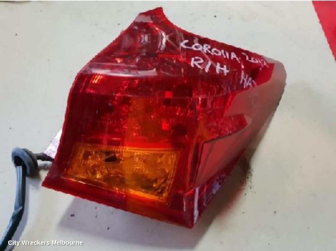 TOYOTA COROLLA RIGHT TAILLIGHT, ZRE182R/ZWE186R, HATCH, 10/2012 - 03/2015