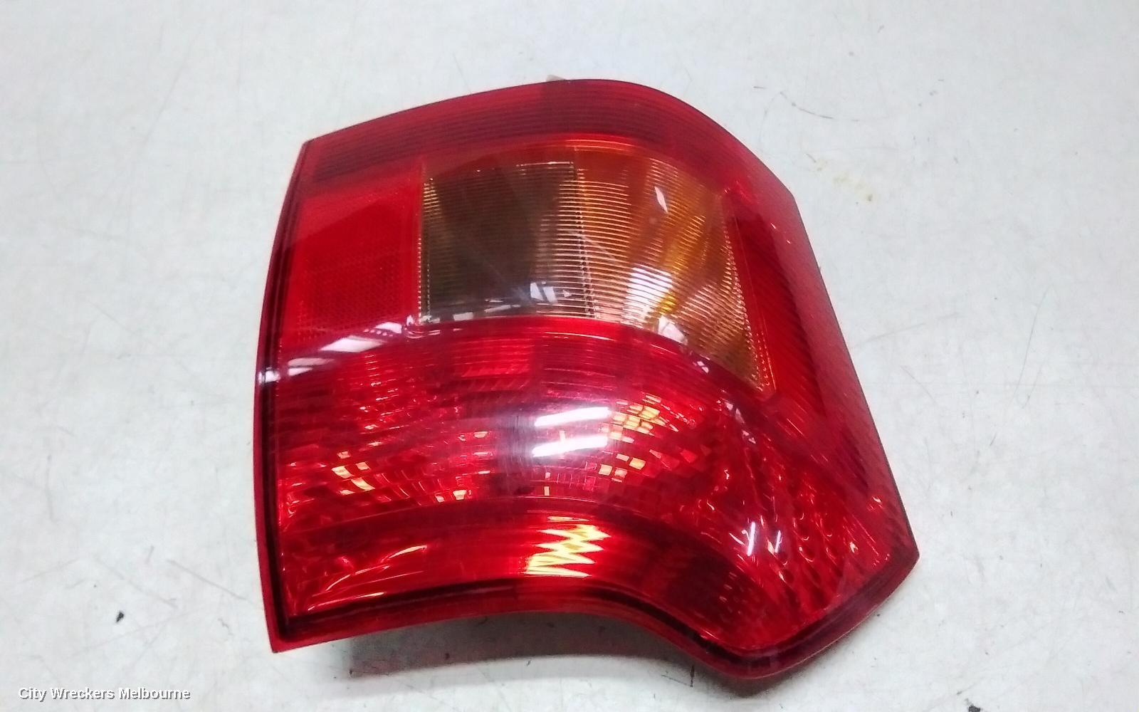 TOYOTA COROLLA RIGHT TAILLIGHT, ZZE122 (JAPAN-VIN JTD), HATCH, LENS# 13-87, 04/2004 - 06/2007