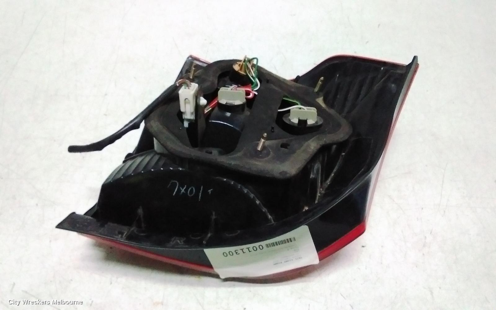 TOYOTA COROLLA RIGHT TAILLIGHT, ZZE122 (JAPAN-VIN JTD), HATCH, LENS# 13-87, 04/2004 - 06/2007