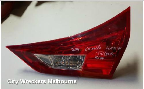 TOYOTA COROLLA REAR GARNISH, TAILGATE LAMP (RH SIDE), ZRE182R, HATCH, 10/2012 - 03/2015