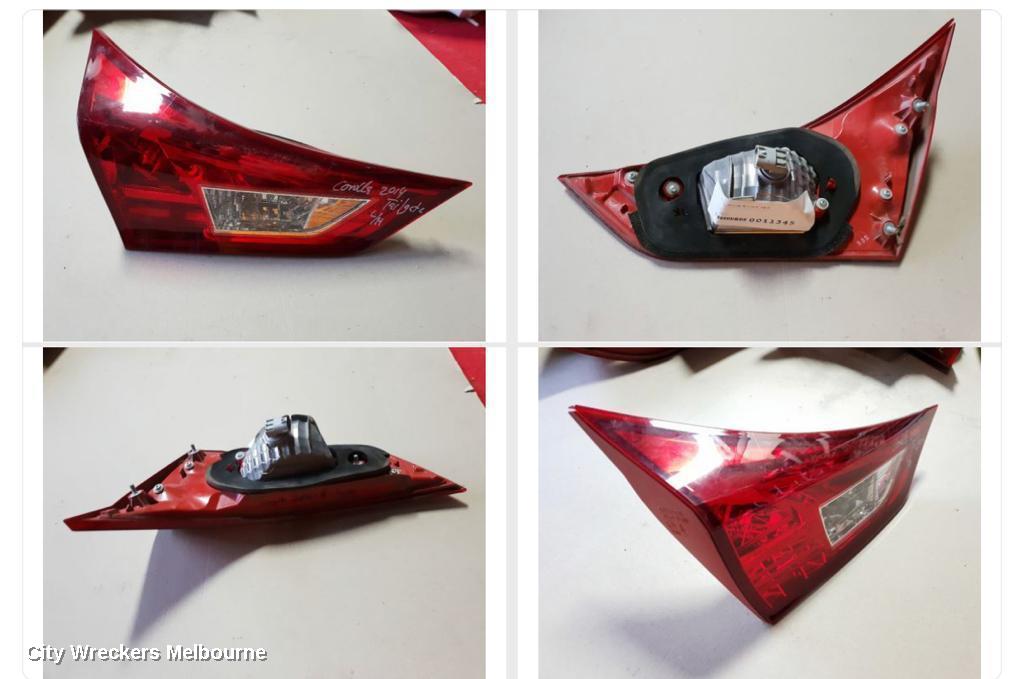 TOYOTA COROLLA REAR GARNISH, TAILGATE LAMP (LH SIDE), ZRE182R, HATCH, 10/2012 - 03/2015