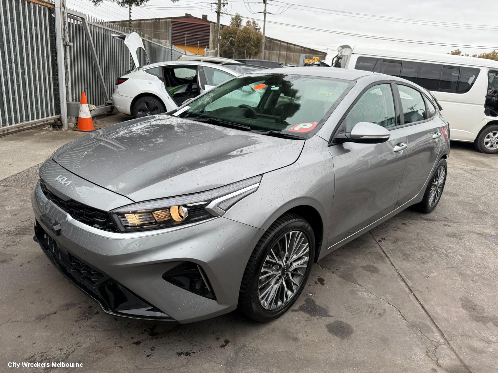 KIA CERATO LEFT DOOR MIRROR, BD, COLOUR CODED, POWER FOLD, W/ BLIND SPOT TYPE, 04/2018 ONWARDS