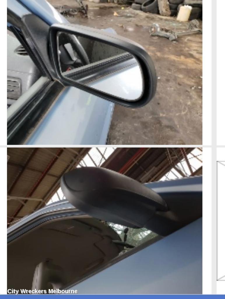 MAZDA 121 RIGHT DOOR MIRROR, METRO, MANUAL TYPE, 03/2000 - 08/2002