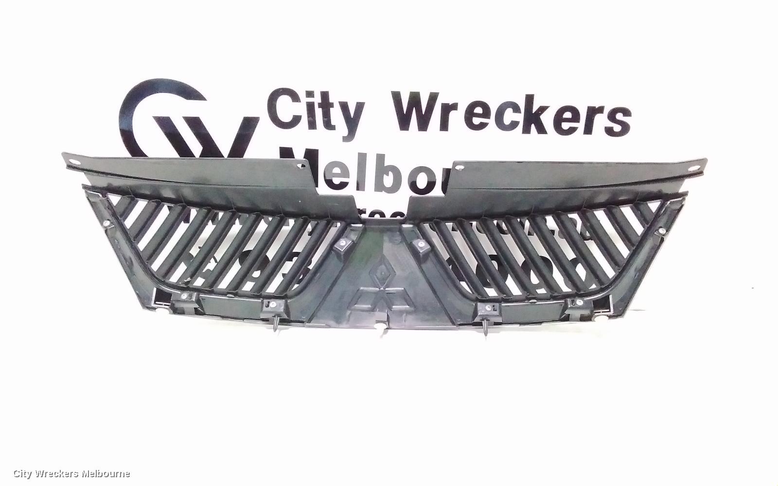 MITSUBISHI OUTLANDER GRILLE, RADIATOR GRILLE, ZG, FIN TYPE, 11/2006 - 09/2009