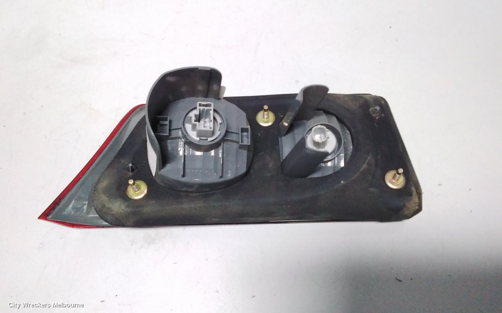 HONDA ACCORD REAR GARNISH, BOOTLIDLAMP (LH SIDE), 7TH GEN, CL/EURO (VIN JHMCL), 06/2003 - 12/2005