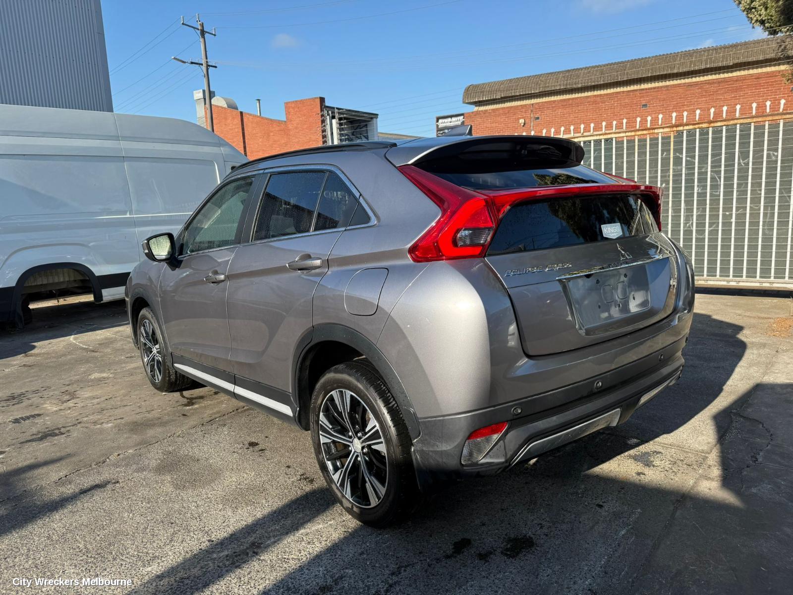 MITSUBISHI ECLIPSE CROSS COURTESY LIGHT, GEN 1, FRONT, 11/2017 ONWARDS