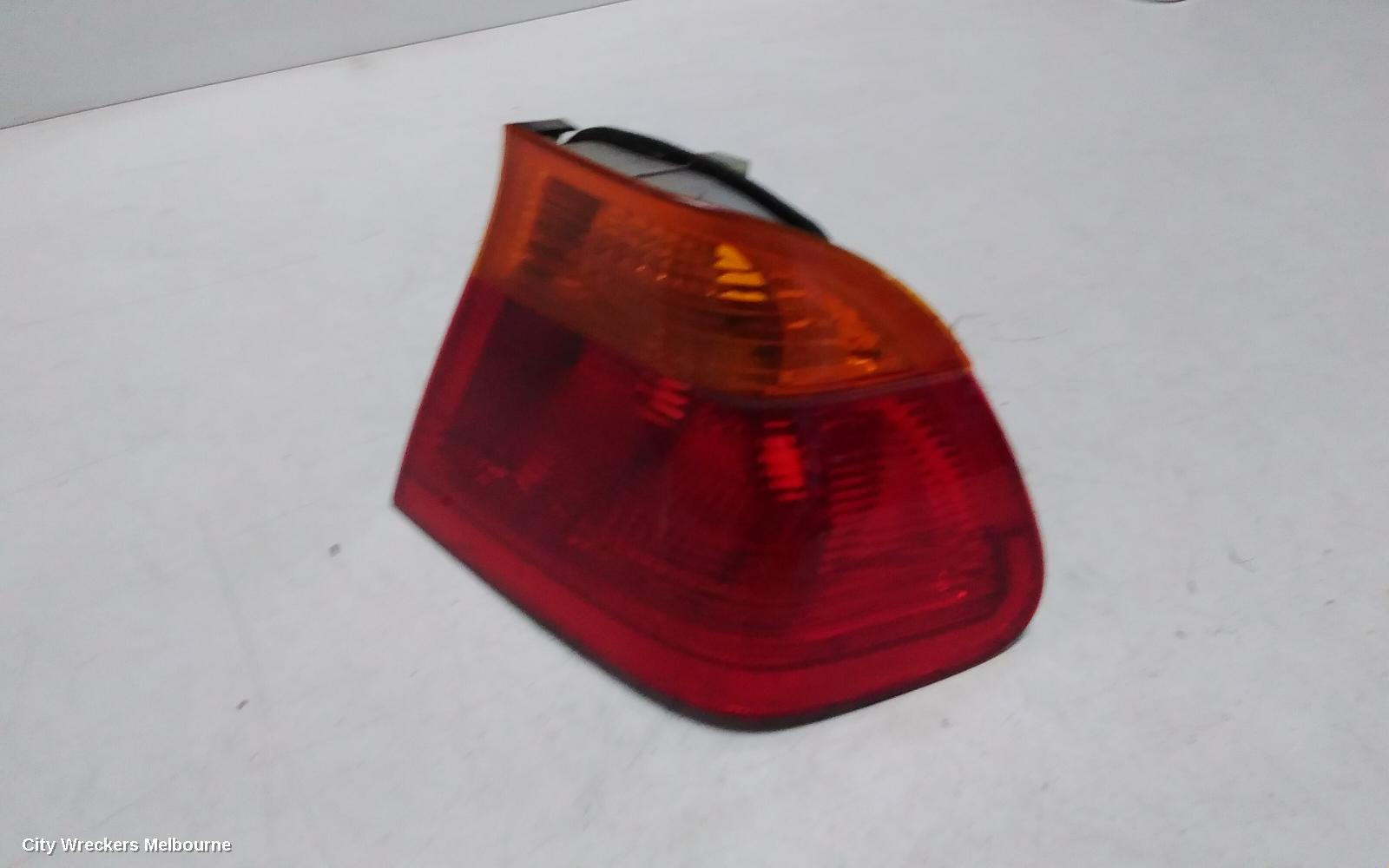 BMW 3 SERIES RIGHT TAILLIGHT, E46, SEDAN, AMBER FLASHER TYPE, 09/1998 - 09/2001