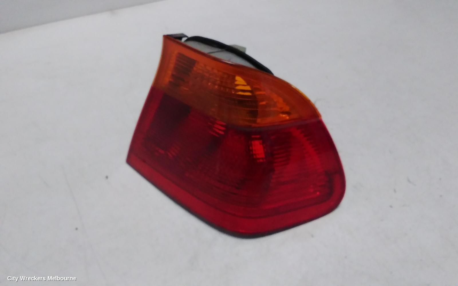 BMW 3 SERIES RIGHT TAILLIGHT, E46, SEDAN, AMBER FLASHER TYPE, 09/1998 - 09/2001