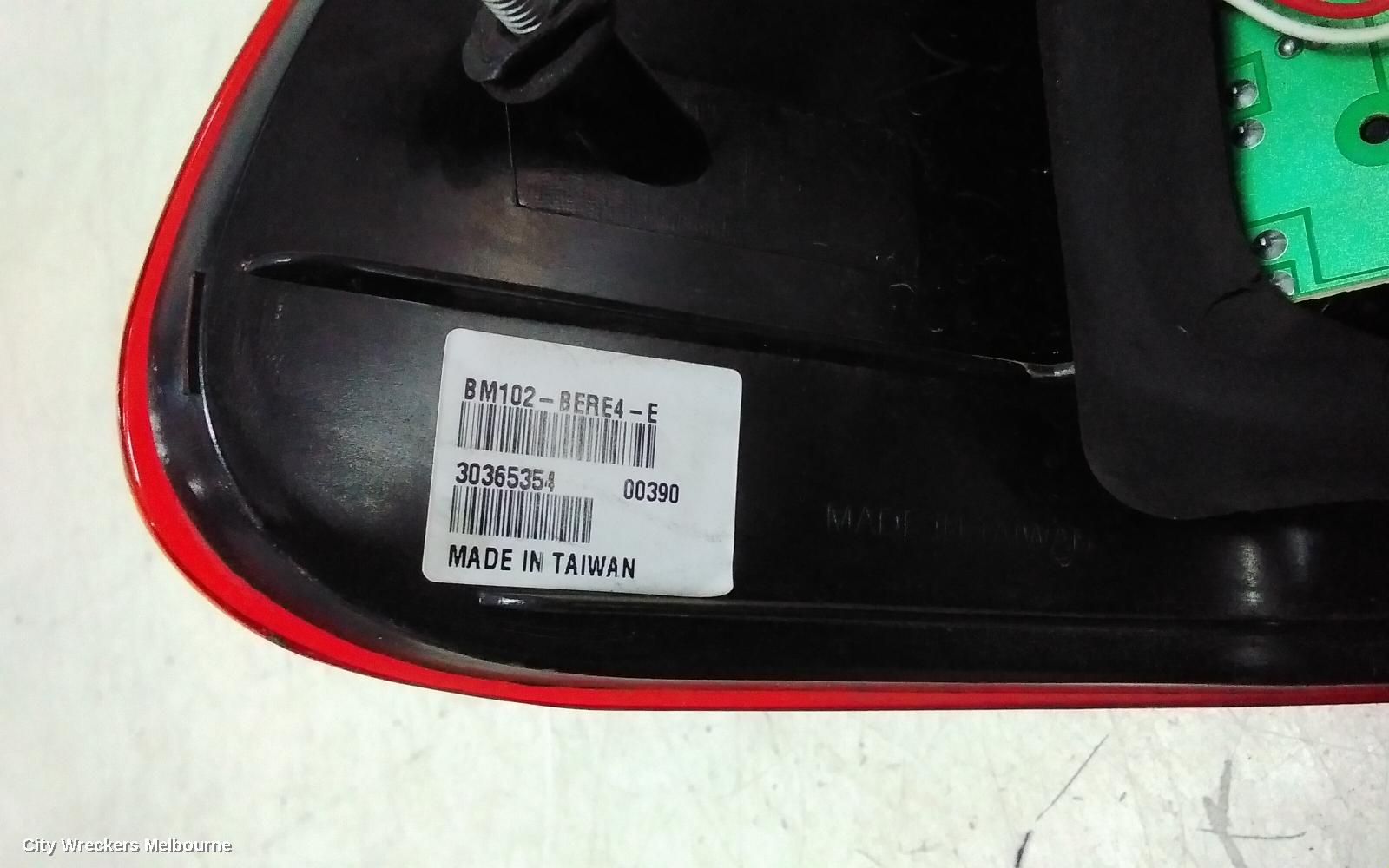 BMW 3 SERIES RIGHT TAILLIGHT, E46, COUPE, STANDARD TYPE, CLEAR FLASHER, 06/1999 - 03/2003