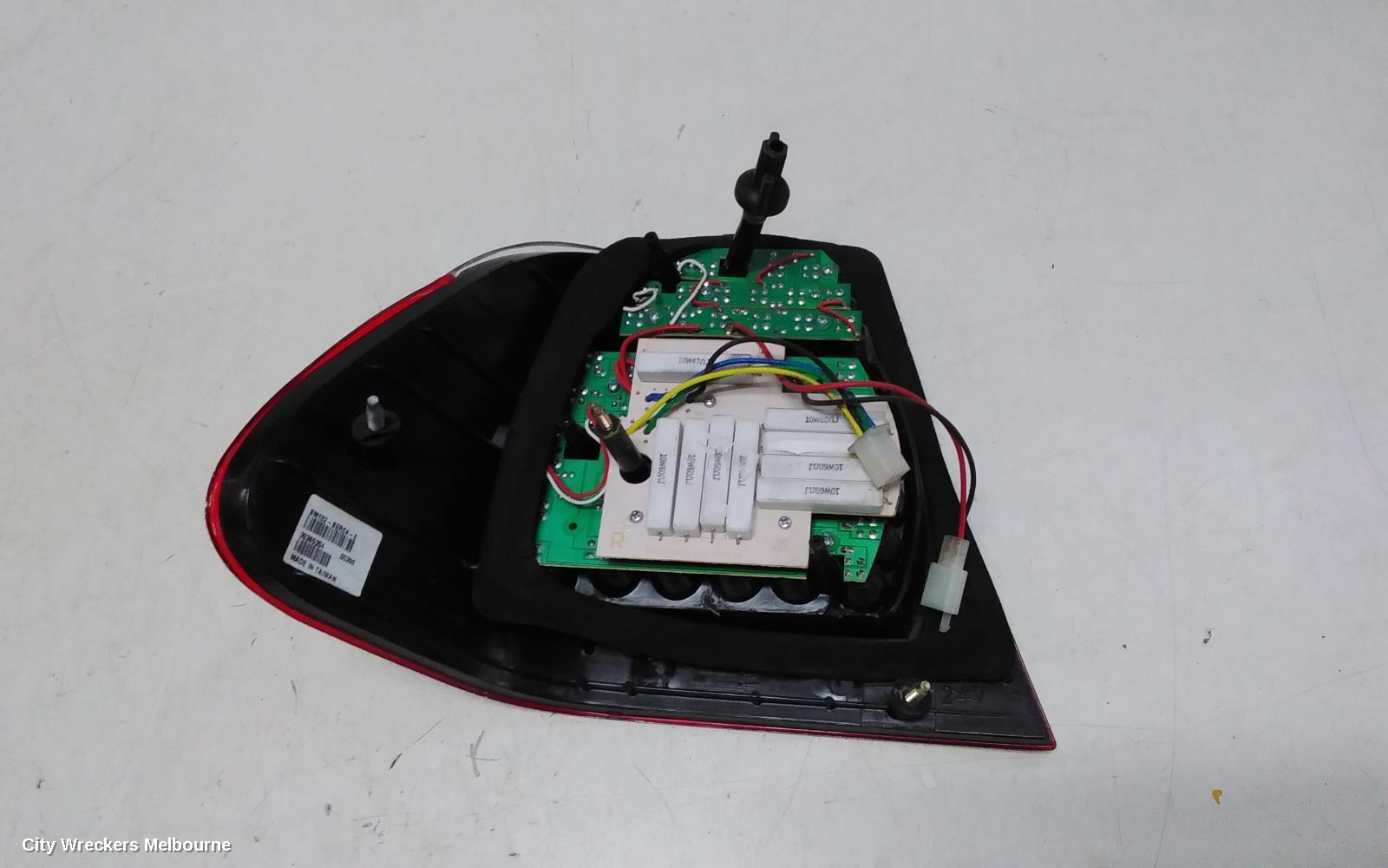 BMW 3 SERIES RIGHT TAILLIGHT, E46, COUPE, STANDARD TYPE, CLEAR FLASHER, 06/1999 - 03/2003
