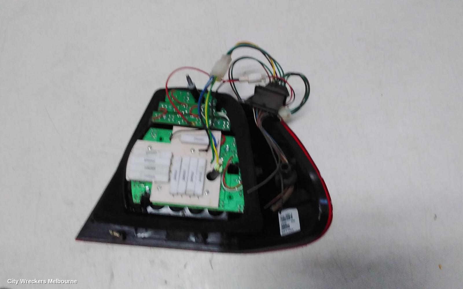 BMW 3 SERIES LEFT TAILLIGHT, E46, COUPE, STANDARD TYPE, CLEAR FLASHER, 06/1999 - 03/2003