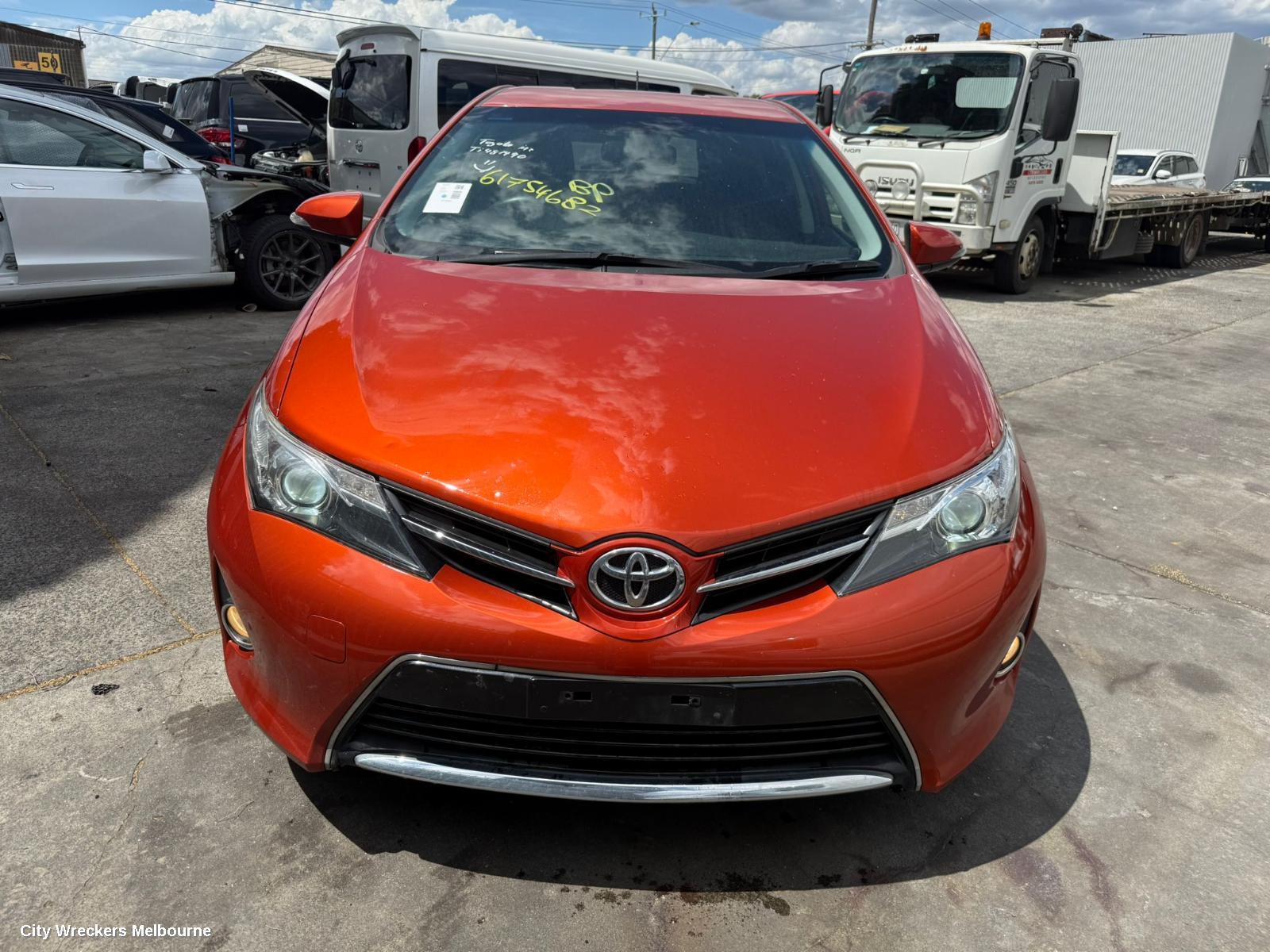 TOYOTA COROLLA LEFT TAILLIGHT, ZRE182R, HATCH, 10/2012 - 03/2015