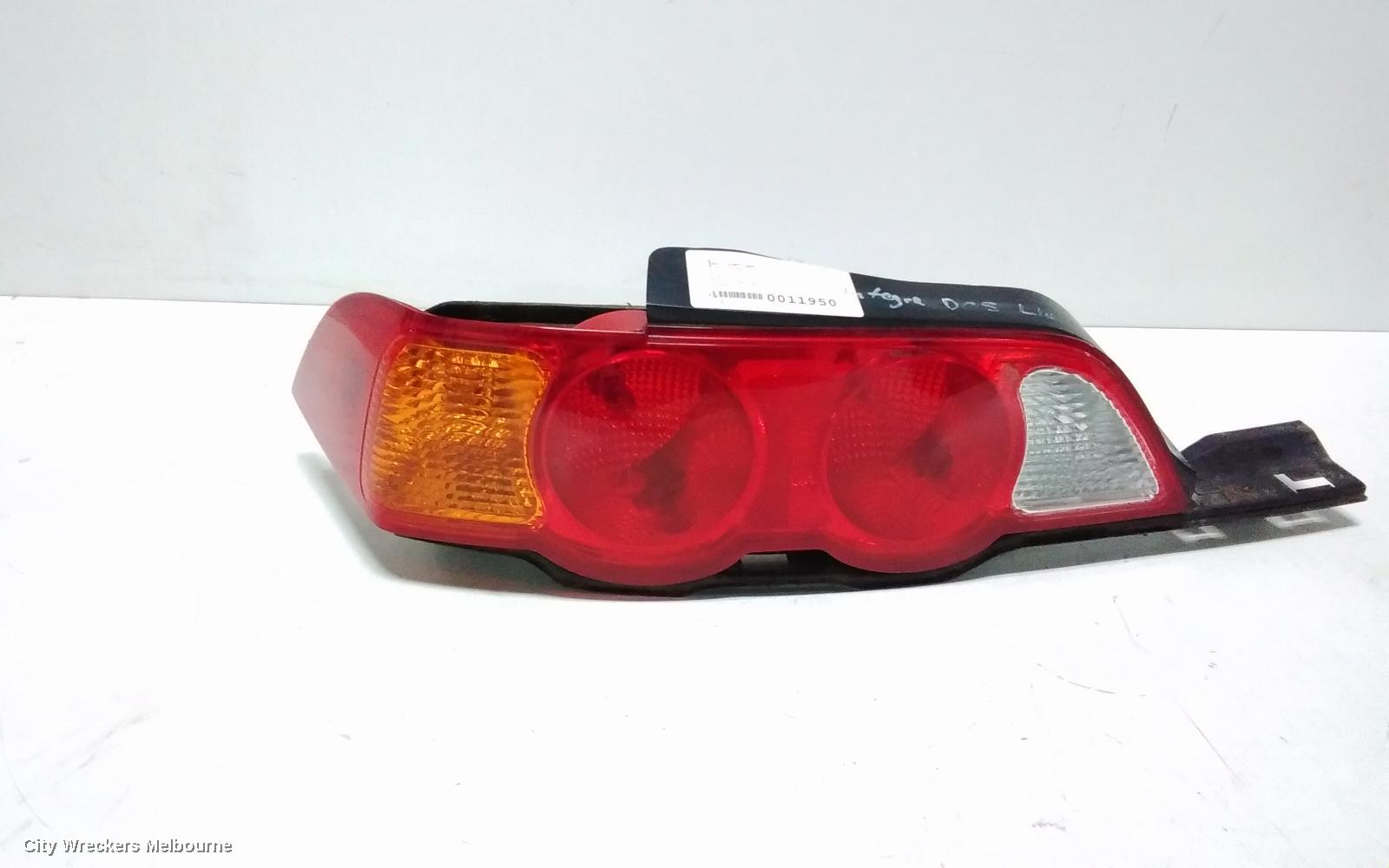 HONDA INTEGRA LEFT TAILLIGHT, 09/2001 - 10/2004
