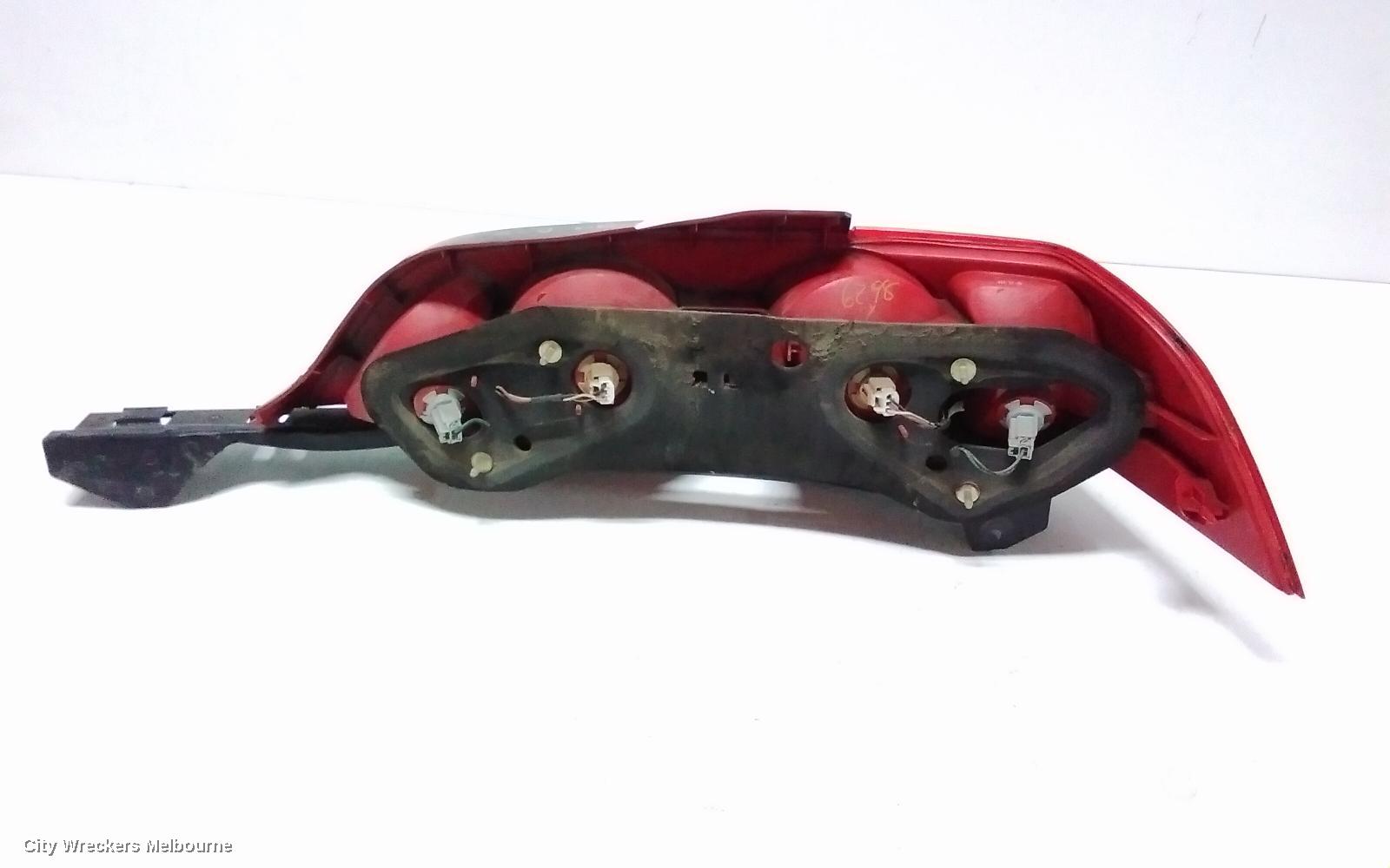 HONDA INTEGRA LEFT TAILLIGHT, 09/2001 - 10/2004