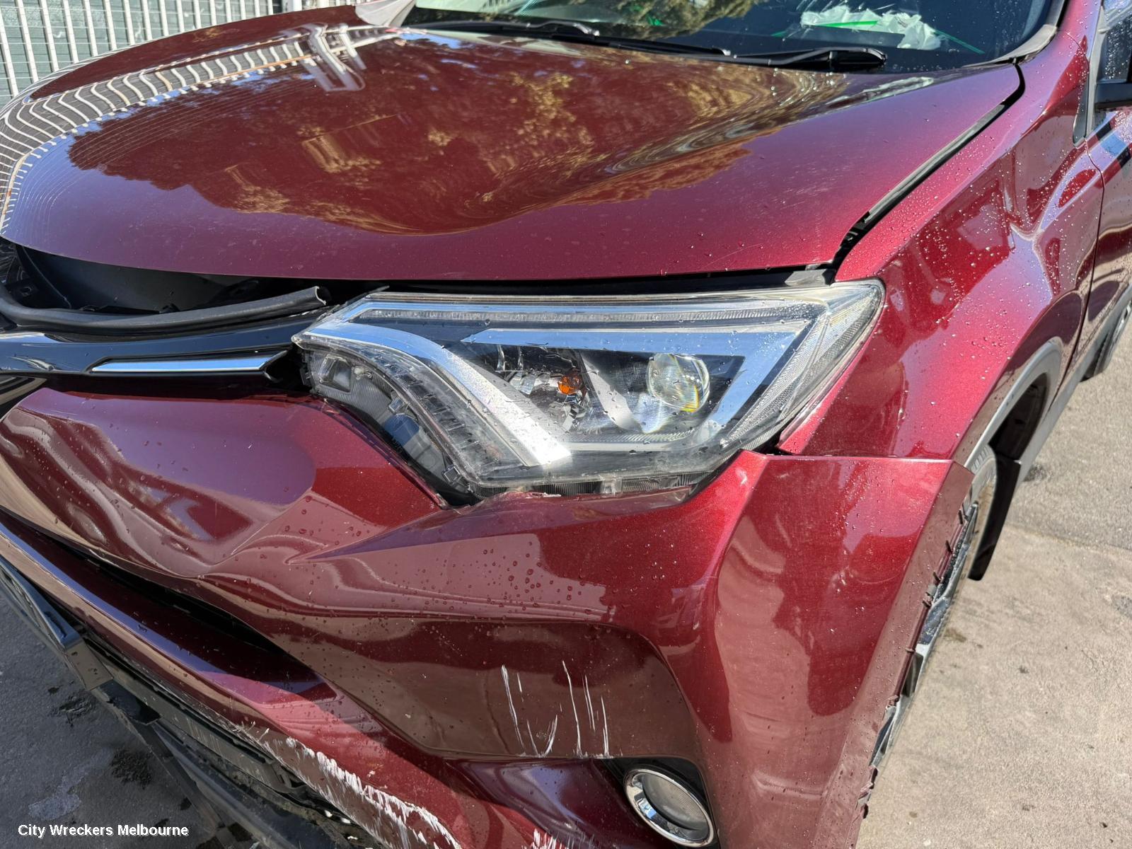 TOYOTA RAV4 RIGHT HEADLAMP, XA40, LED TYPE, 10/2015 - 12/2018