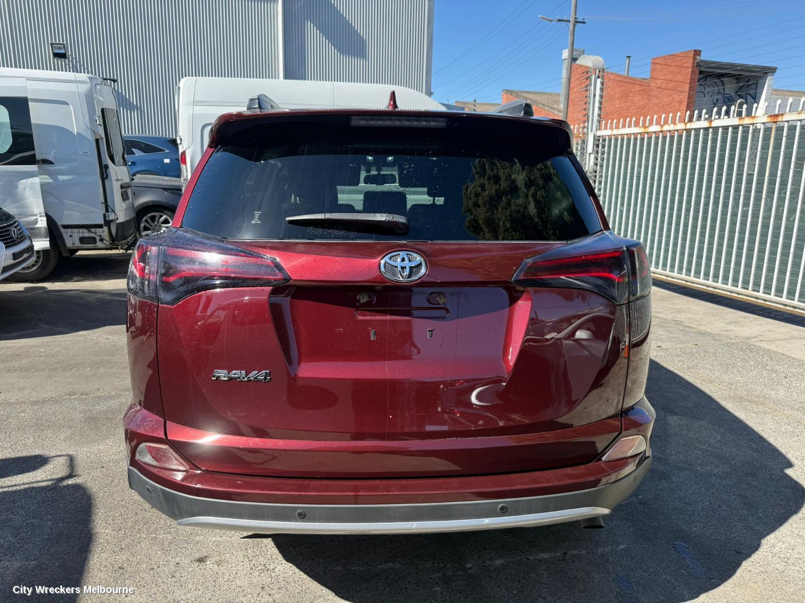 TOYOTA RAV4 RIGHT HEADLAMP, XA40, LED TYPE, 10/2015 - 12/2018