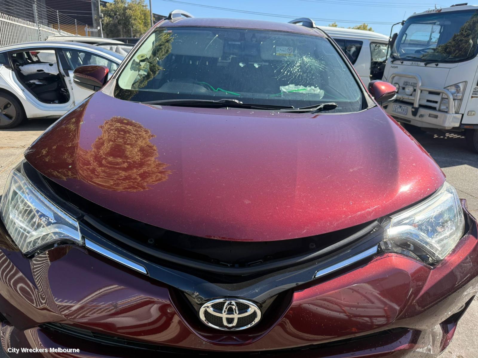 TOYOTA RAV4 RIGHT HEADLAMP, XA40, LED TYPE, 10/2015 - 12/2018