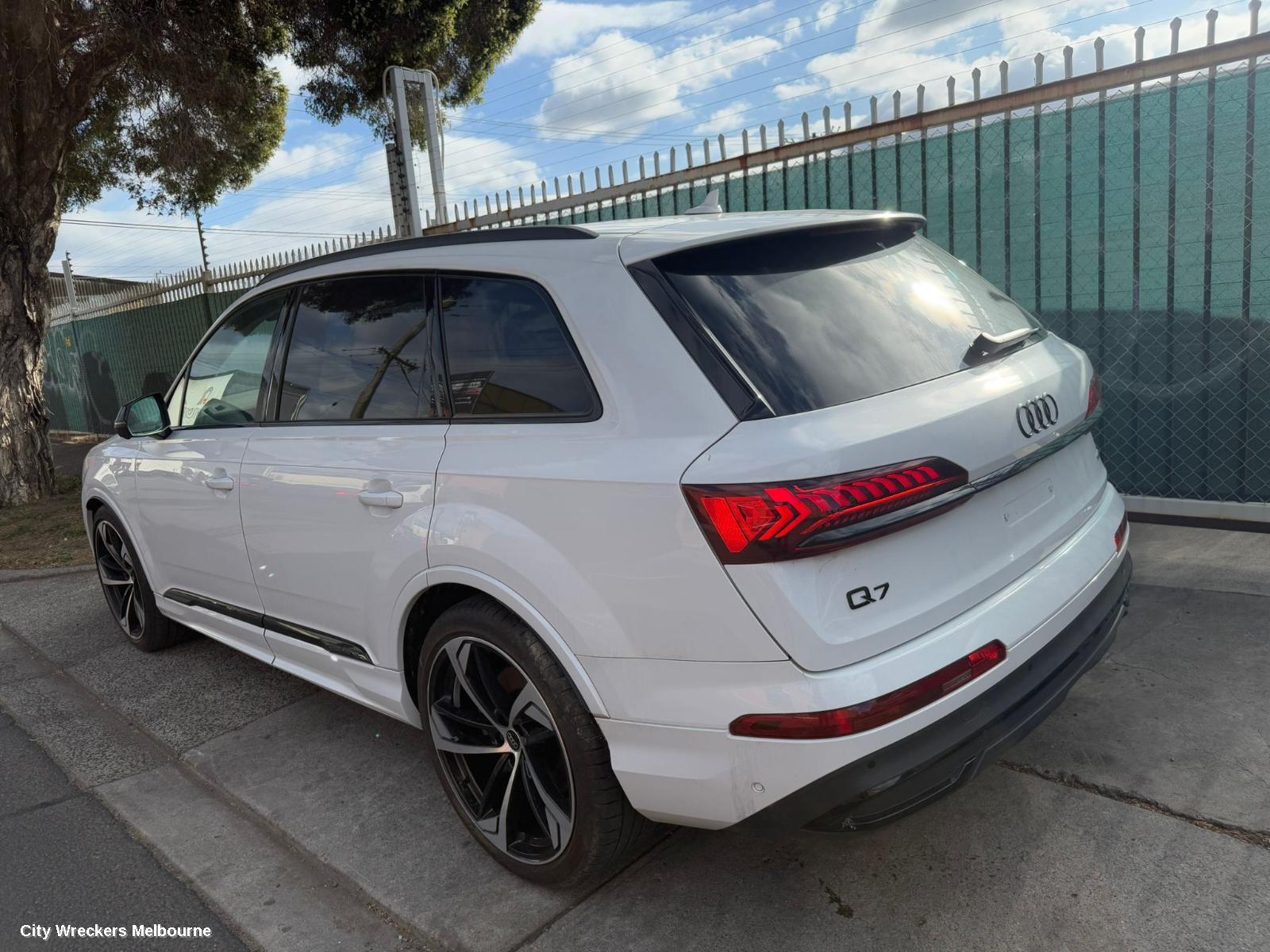 AUDI Q7 PARCEL SHELF CARGO BLIND, CARGO BLIND, 4M, 07/2015 ONWARDS