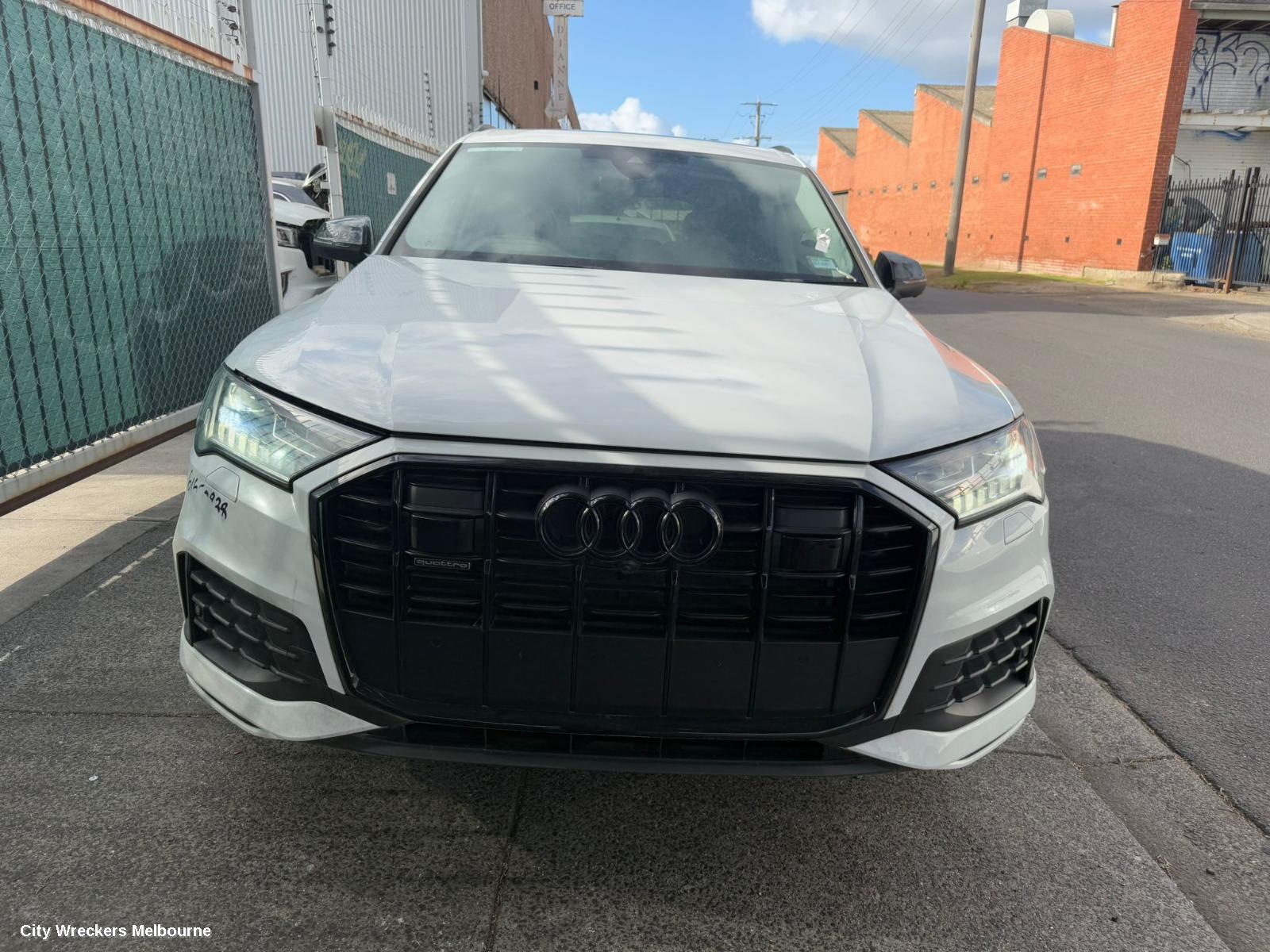 AUDI Q7 PARCEL SHELF CARGO BLIND, CARGO BLIND, 4M, 07/2015 ONWARDS