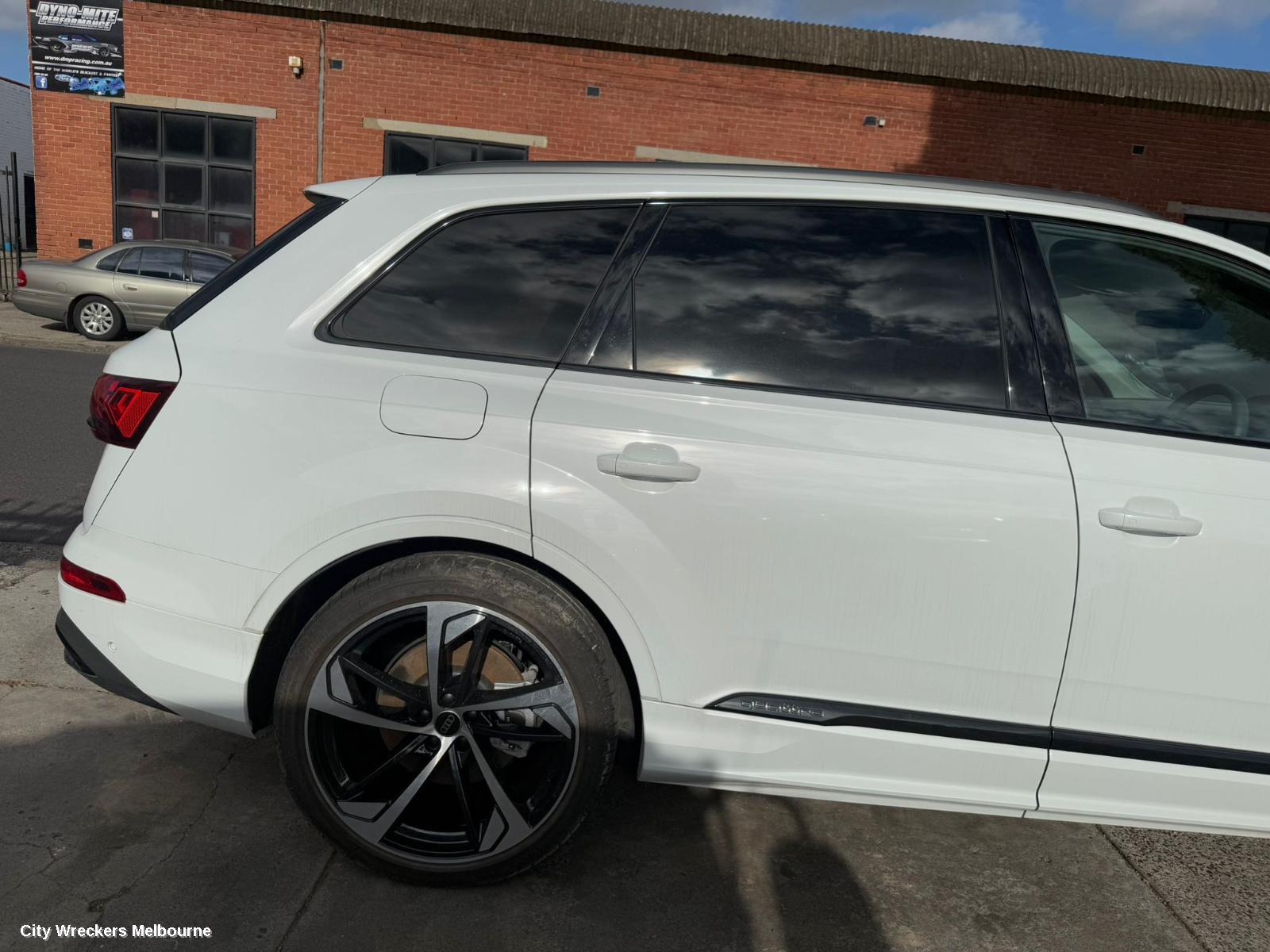 AUDI Q7 PARCEL SHELF CARGO BLIND, CARGO BLIND, 4M, 07/2015 ONWARDS