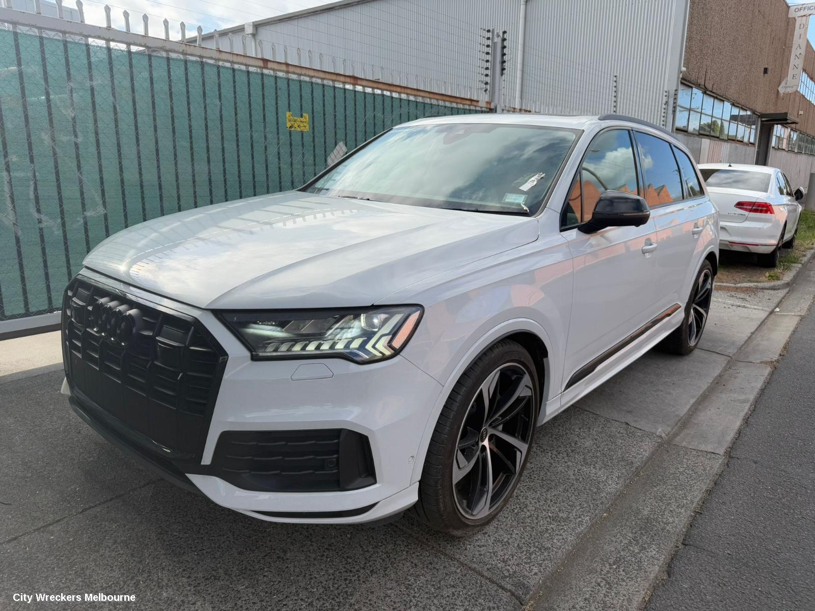 AUDI Q7 PARCEL SHELF CARGO BLIND, CARGO BLIND, 4M, 07/2015 ONWARDS
