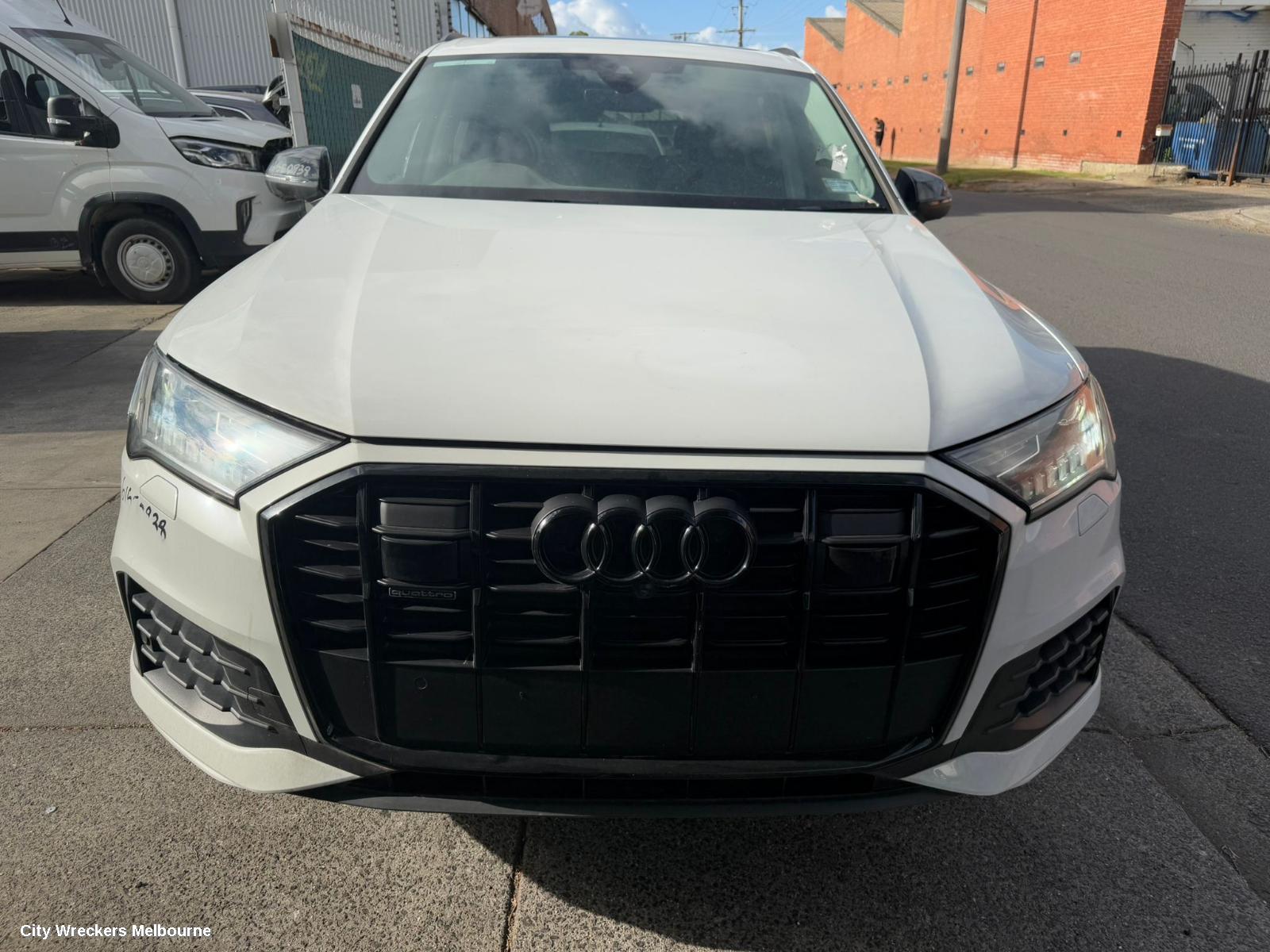 AUDI Q7 PARCEL SHELF CARGO BLIND, CARGO BLIND, 4M, 07/2015 ONWARDS